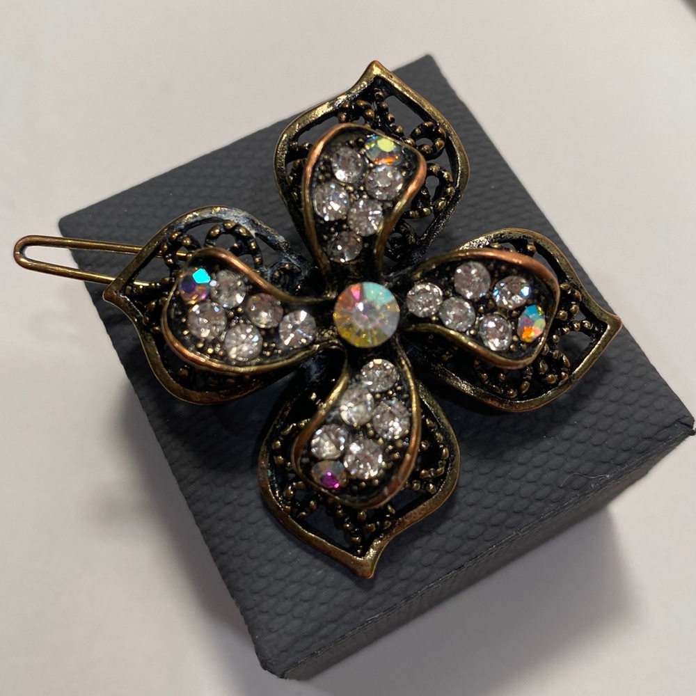 Vintage Rhinestone Hair Clip Four Leaf Clover